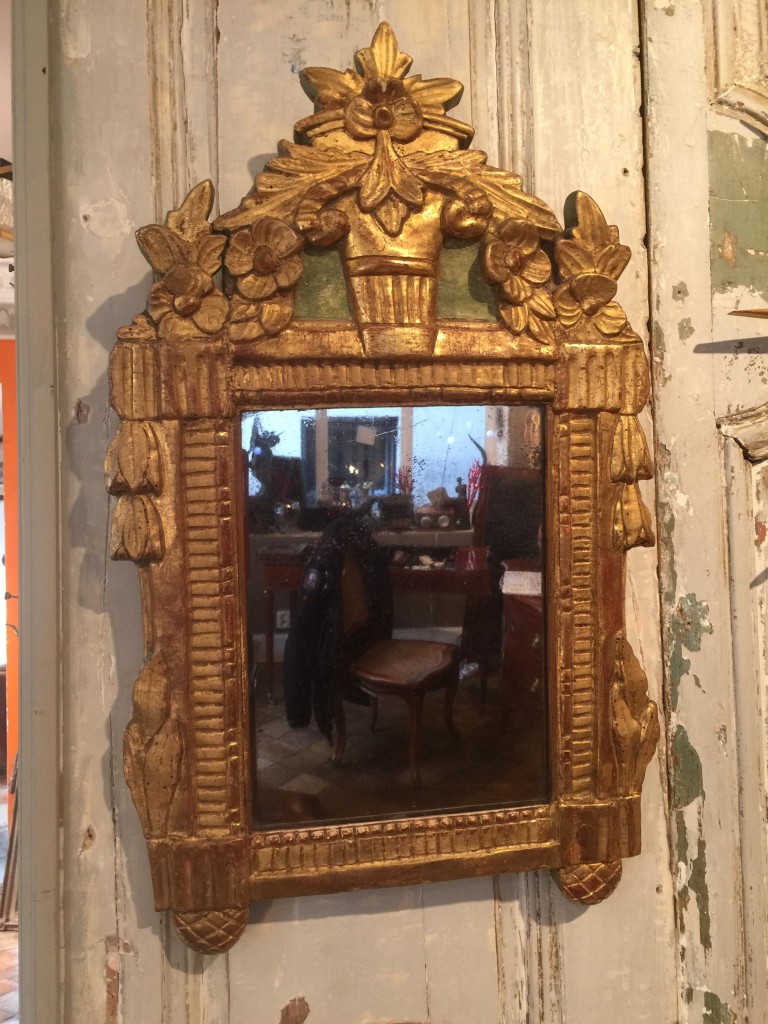 Miroir d’époques Louis XVI.