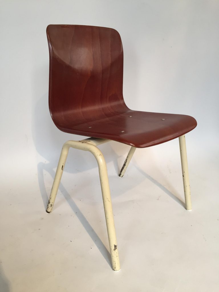 Chaise d’enfant des années 1970.