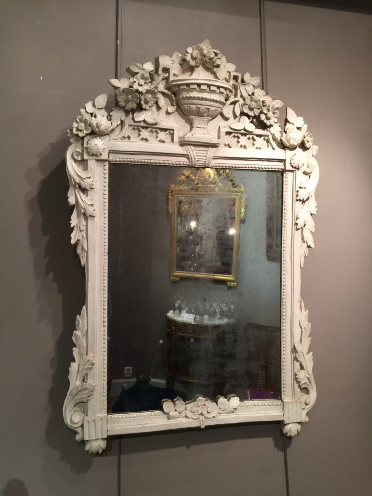 Miroir peint d’époque Louis XVI.