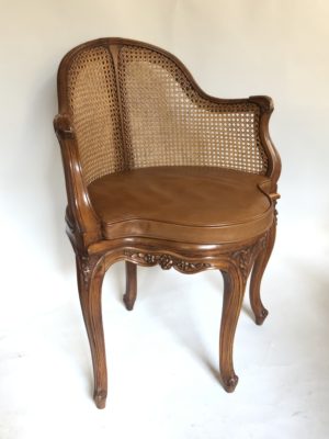 Fauteuil de bureau d’époque Louis XV.