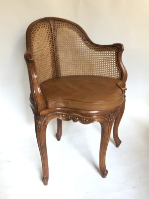 Fauteuil de bureau d’époque Louis XV.