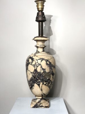 Lampe en marbre, d’époque fin XIX ème siècle.