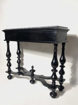 Console noire, d’époque XVII ème siècle.