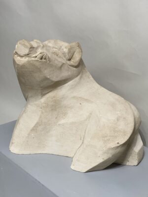 Sanglier sculpté en pierre, XX ème siècle.