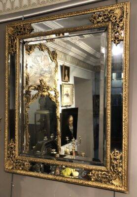 Miroir d’époque Régence 1715-1723.  2600€.